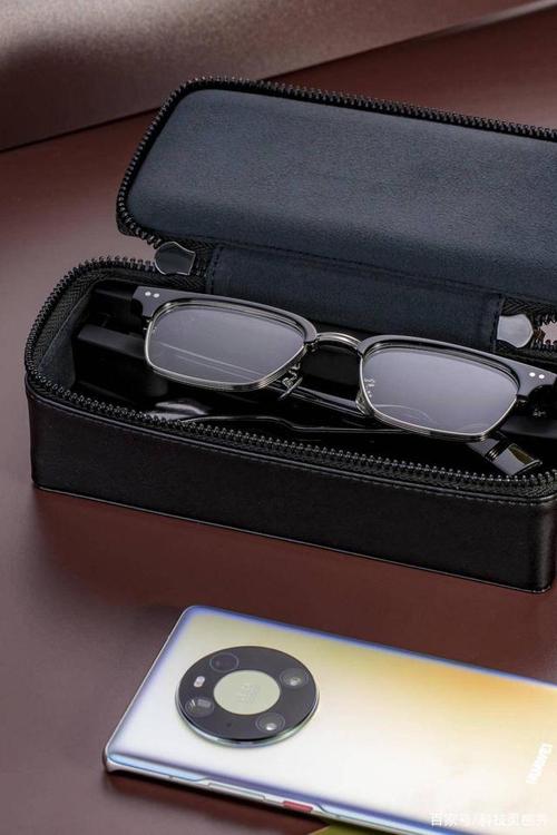 华为智能眼镜2全新发布：时尚、智慧、续航全面升级