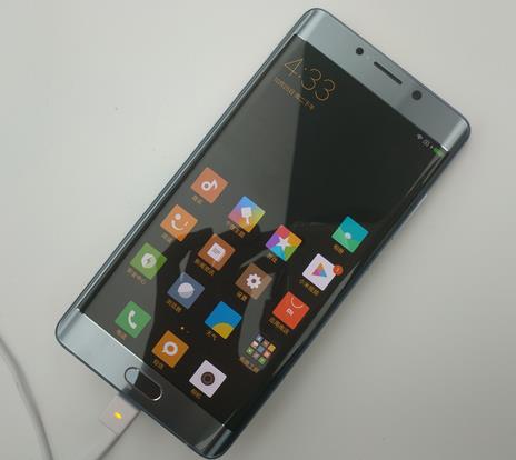 2017热门黑色手机推荐：小米Note2与iPhone7 Plus
