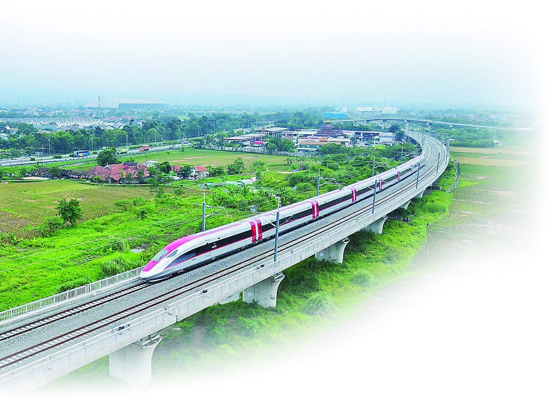 印尼雅加达至万隆高铁开通：中国技术助力印尼迈入高铁时代