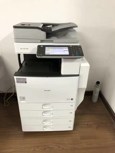 理光打印机：高效耐用，人性化设计的办公打印之选