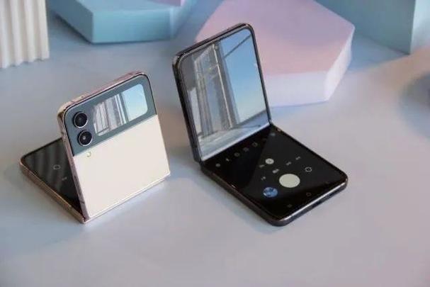 三星 Galaxy Z Flip5：创新科技与实用功能，让生活更精彩