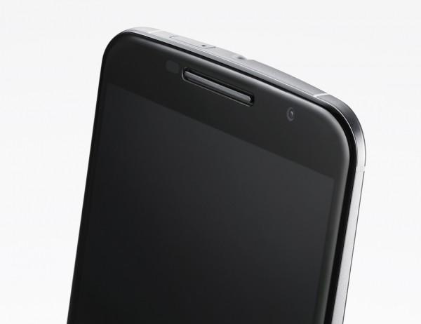 新Moto X与Nexus 6：旗舰对比，谁更胜一筹？