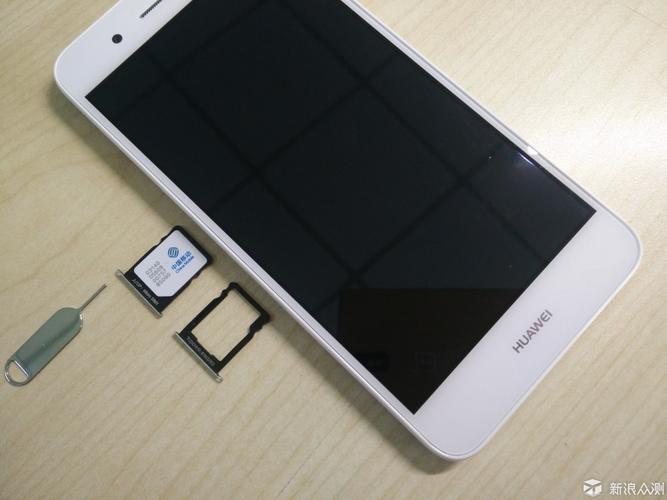 手机SIM卡的演变：从全尺寸到Nano SIM卡的微型化之路