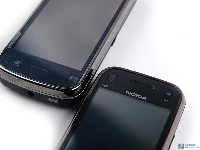 诺基亚N97mini：智能手机历史中的璀璨明星