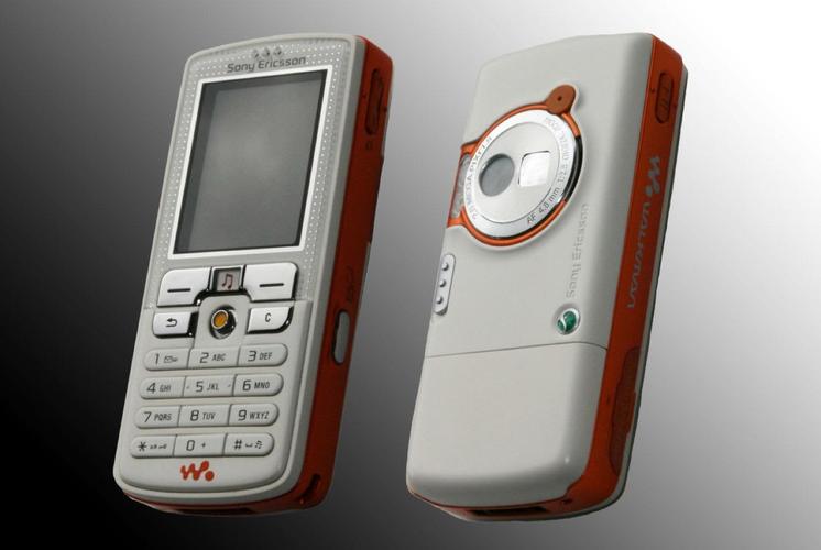 索尼爱立信W800i：音乐手机的先驱