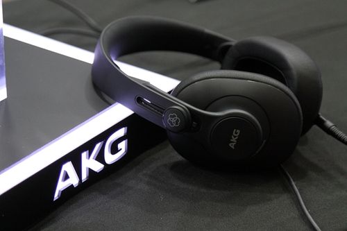 AKG耳机的理想搭档：如何选择合适的耳放