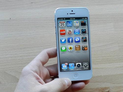 iPhone 5：苹果经典之作的发布、价格与市场影响