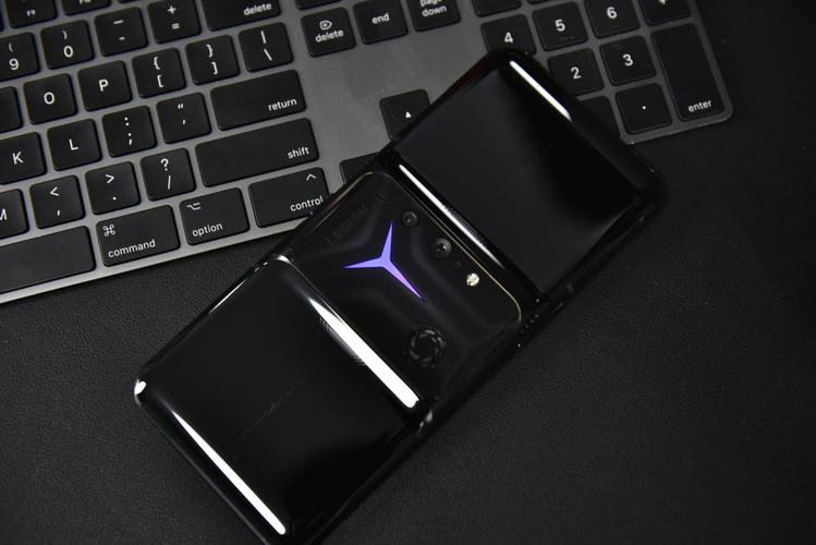 2022年电竞手机市场排行榜：ROG Phone 5独占鳌头