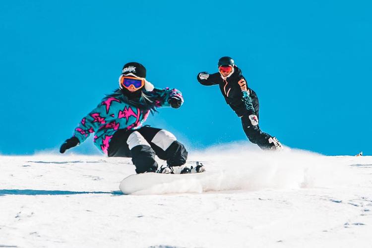 在家滑雪：体验冬季运动的刺激与乐趣！
